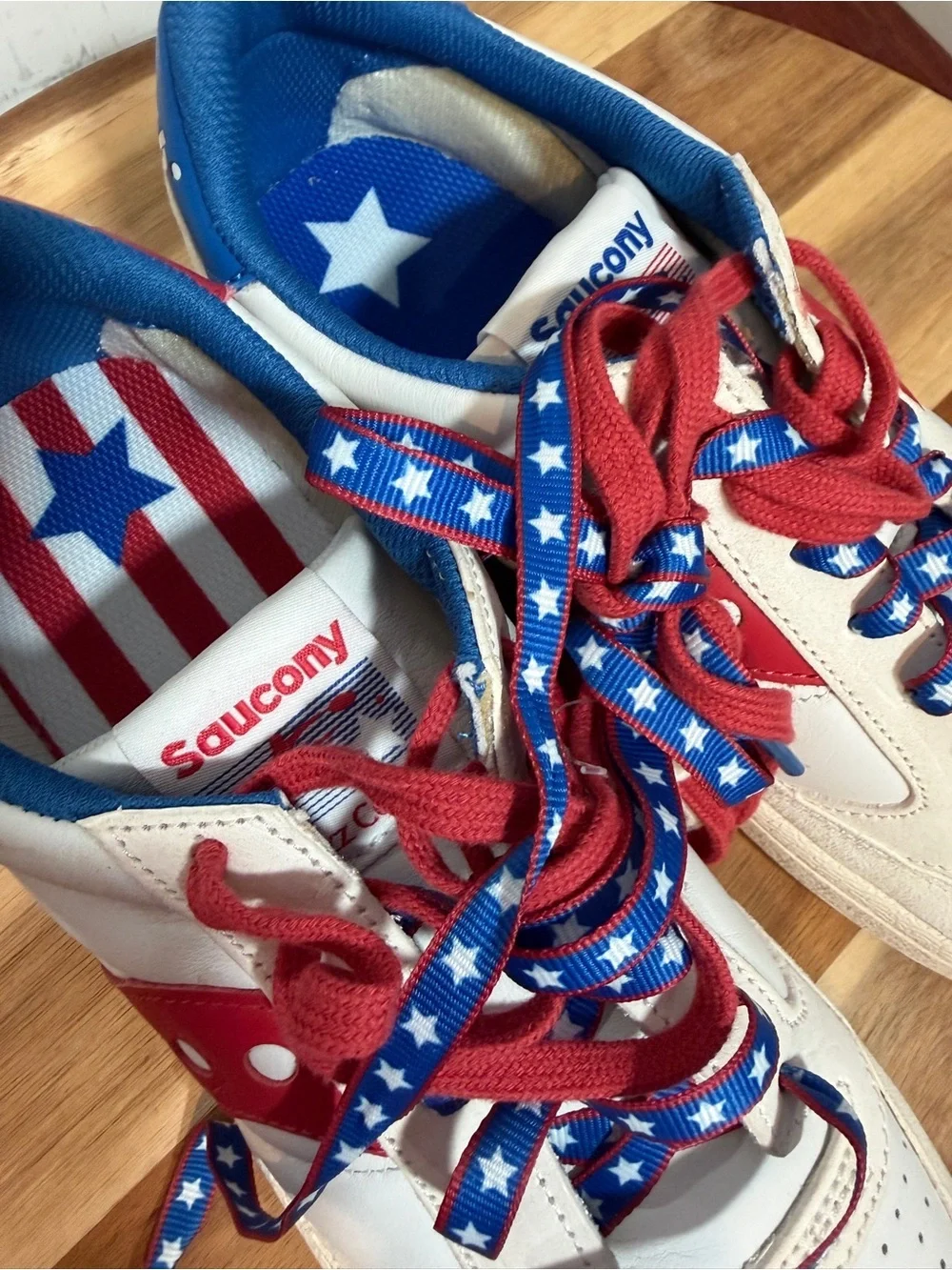 Saucony Jazz Court Spirit of 76 Sneakers Red White Blue USA Star Lace Retro 11